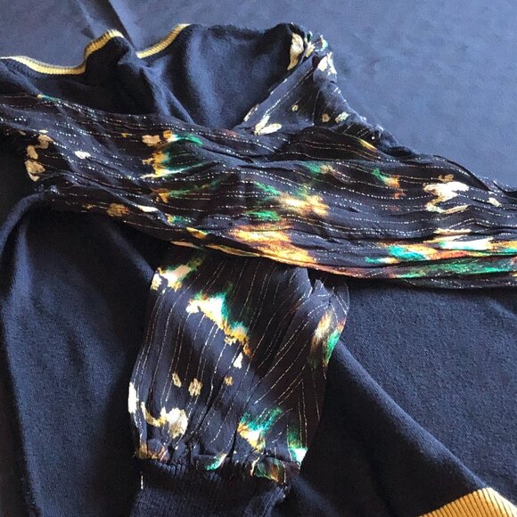 Blank London Sweater With Ruched Sleeves: Size M - Picture 13 of 16